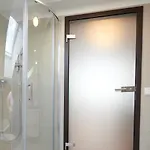 At Winterhafen لينتز