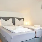 At Winterhafen لينتز