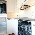 At Winterhafen شقة لينتز